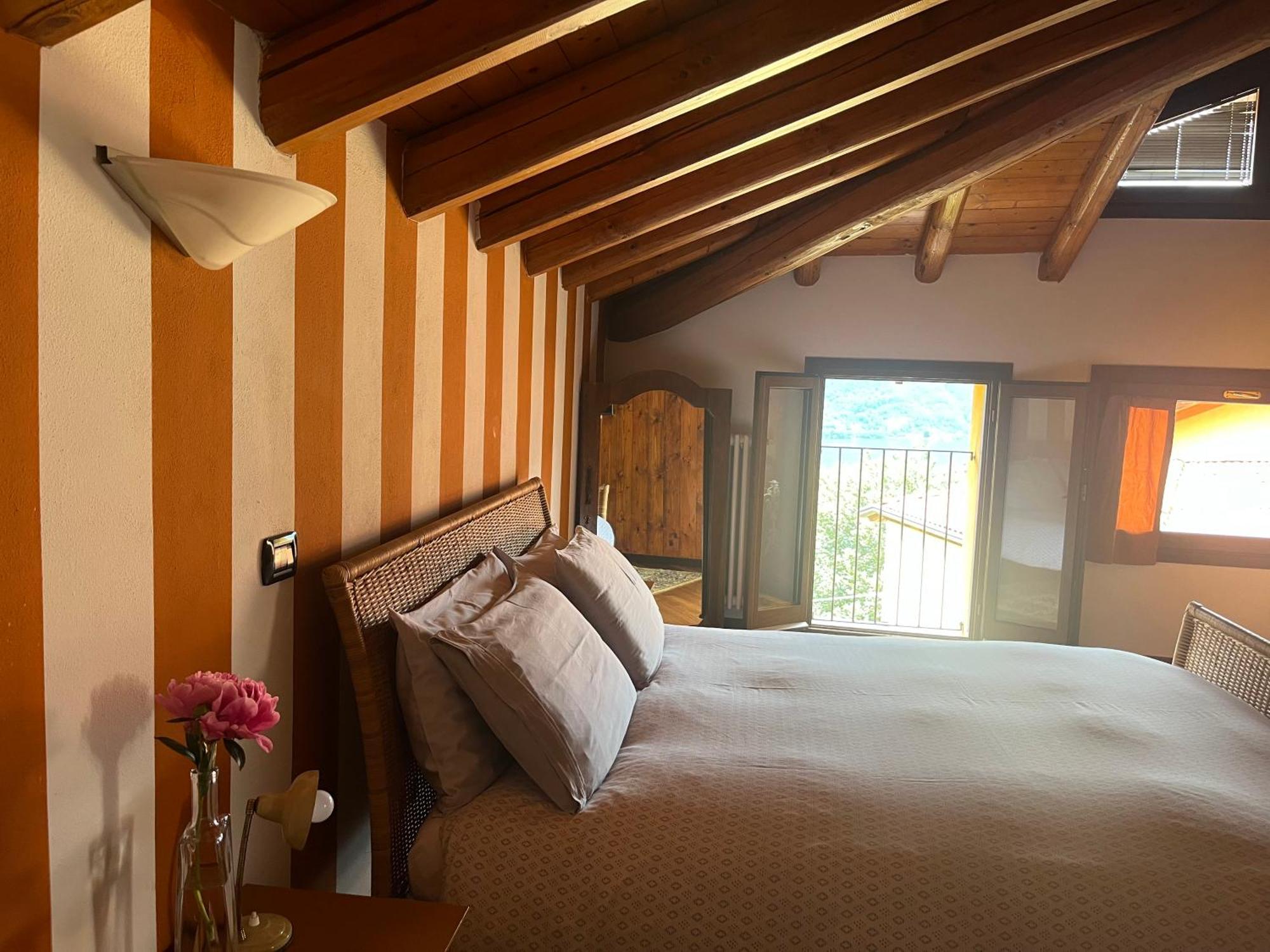 Casa Vacanza Castagna Nesso Eksteriør bilde